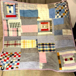 RARE HANDMADE HAND SEWN HEIRLOOM GRANDMOTHER’S CUSTOM MADE VINTAGE QUILT BLANKET